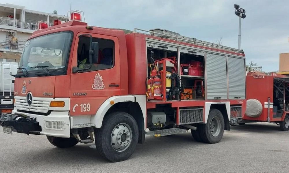 Θεσσαλονίκη: Αγοράκι 2 ετών έμεινε κλειδωμένο σε ΙΧ - Σώθηκε από την Πυροσβεστική - Τι δήλωσε η μητέρα του